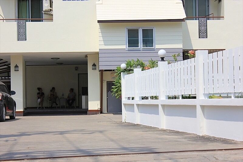 The Cottage Salaya Bangkok Exterior photo